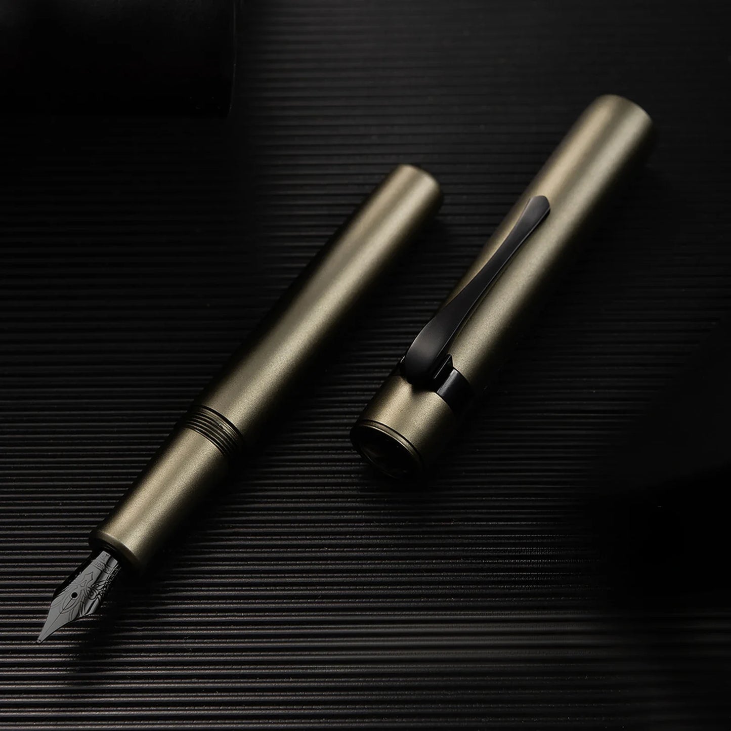 Hongdian M2 Fountain Pen Mini Black