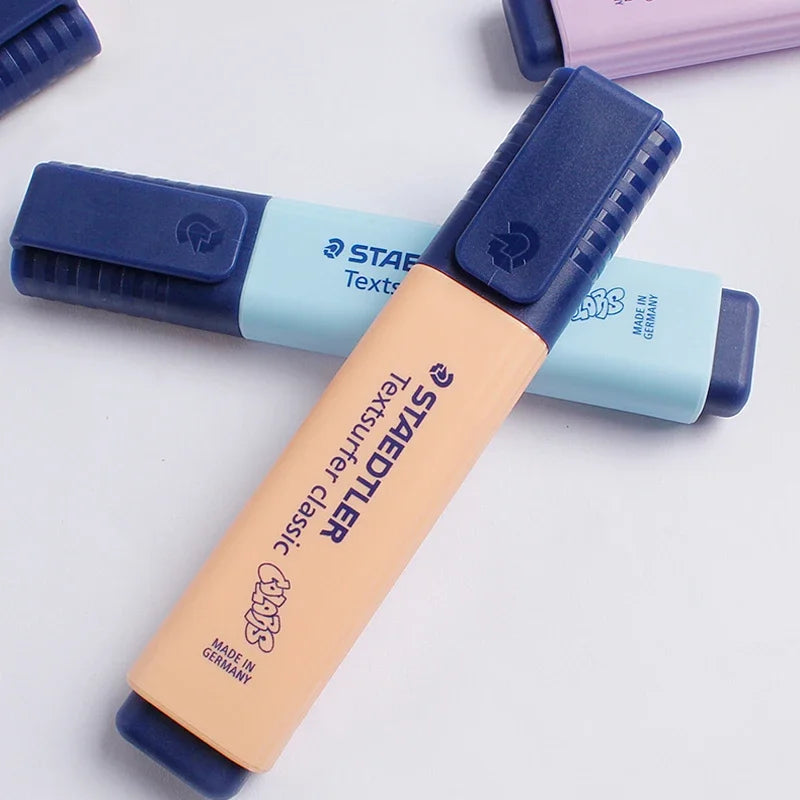 1pcs Staedtler Highlighter