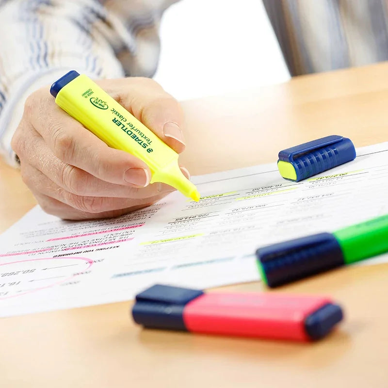 1pcs Staedtler Highlighter